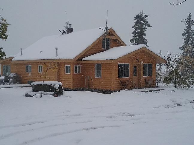 Eagle Bear Lodge Tatla Lake المظهر الخارجي الصورة