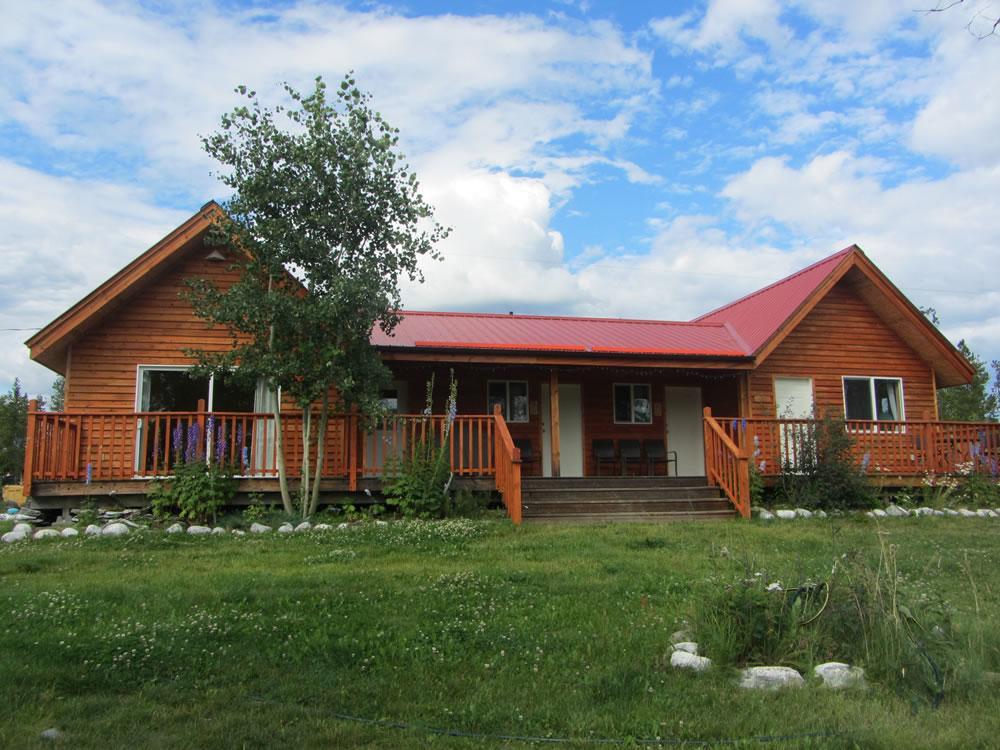 Eagle Bear Lodge Tatla Lake المظهر الخارجي الصورة